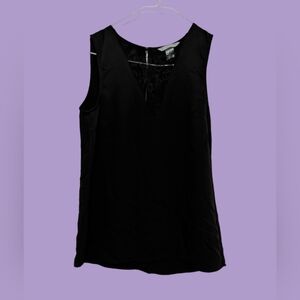 H&M Modern Classic V Neck Lace Detail Sleeveless Blouse, Size 4